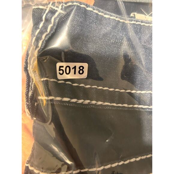 Vanity Premium Collection Jeans Womens 26x24 Slim Crop Embellished Triple Button - Picture 9 of 9